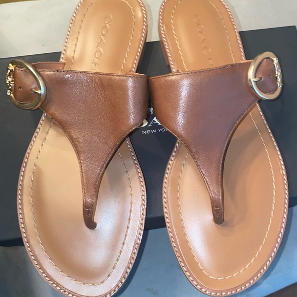 NWT!! COACH (size 8) LESLI SANDAL - Picture 6 of 9